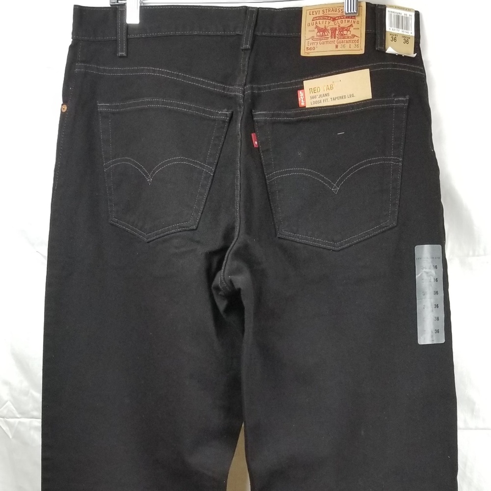Men's Levis 560 "Comfort Fit" (Size 36 x 36)